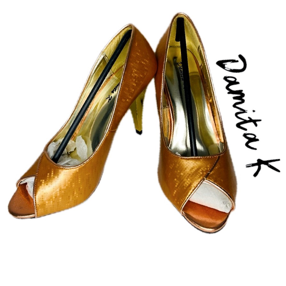 DAMITA K Cameo-12 Peep-Toe Heel In ORGSPP Sz 6